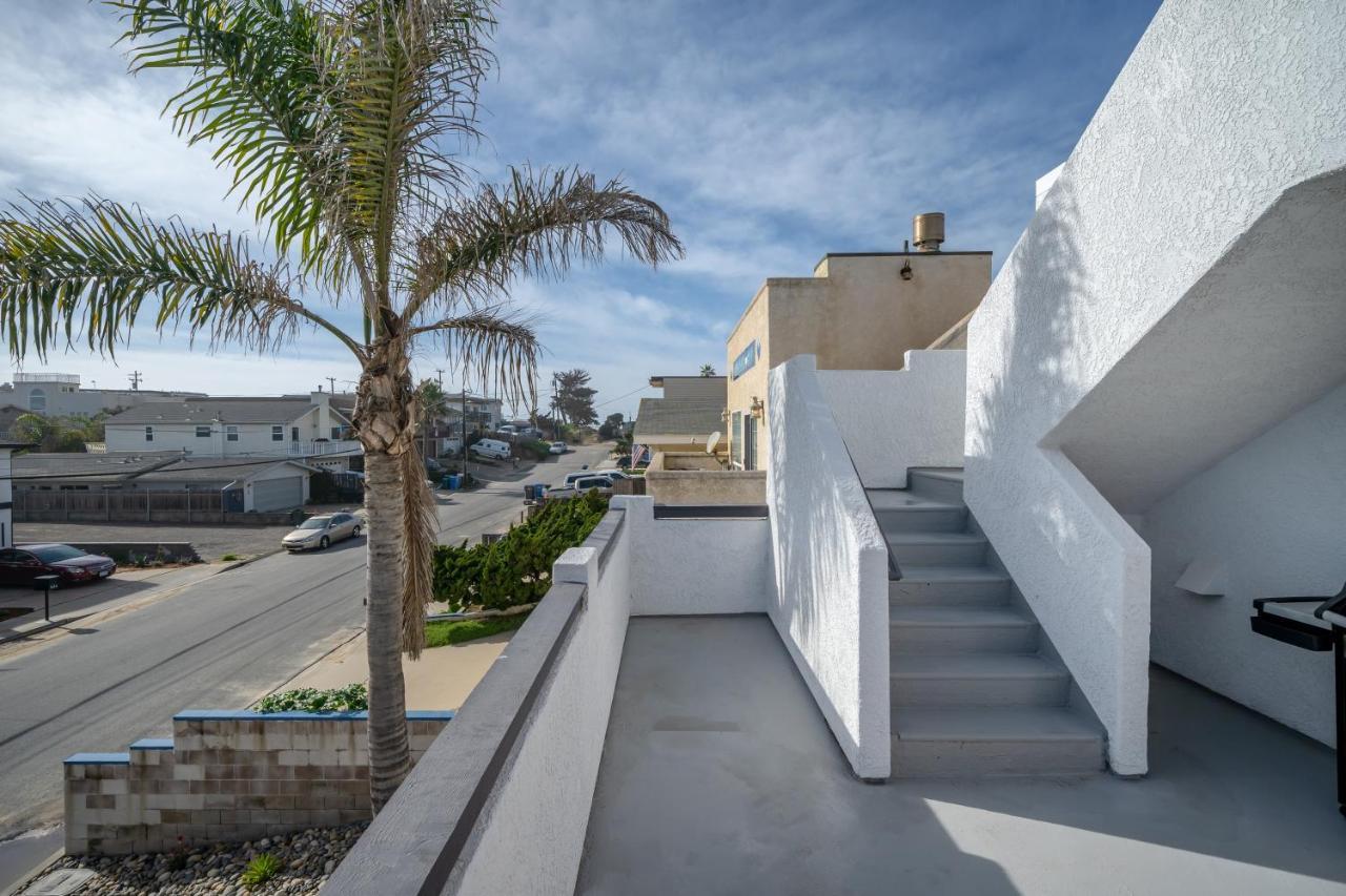 Steps To #Pismobeach With Poker, Foosball, Free Ev Charger, And Bikes Oceano Kültér fotó