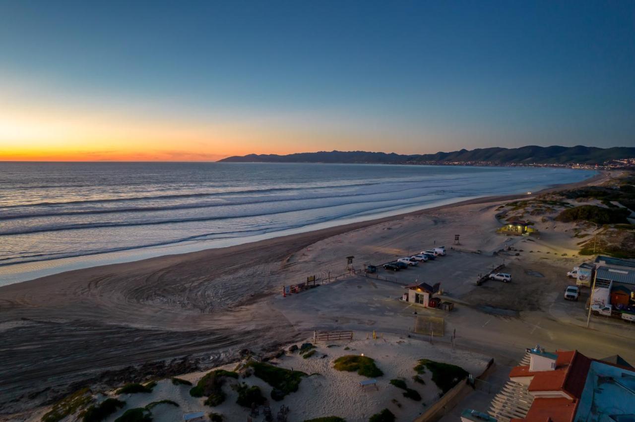 Steps To #Pismobeach With Poker, Foosball, Free Ev Charger, And Bikes Oceano Kültér fotó